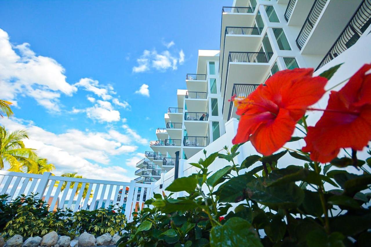 Fusion Resort Two Bedroom Suites Треже Айленд Экстерьер фото